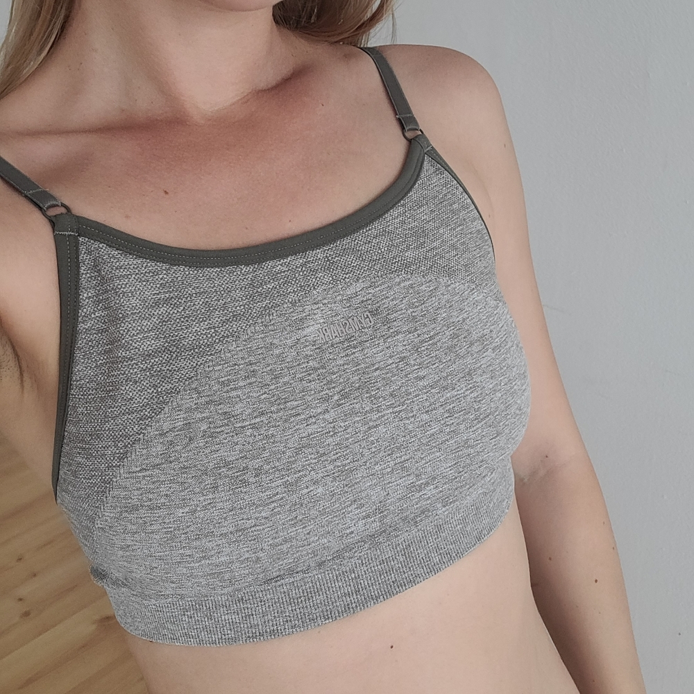Sold Gymshark SEAMLESS SPORTS BRA top M size